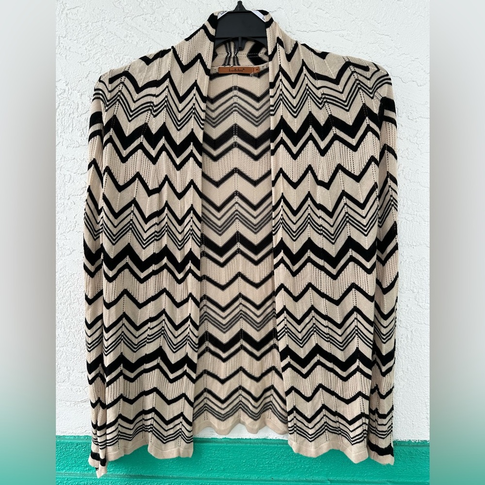 Belldini Viscose Lightweight Chevron Medium Black Cream Cardigan Sweater